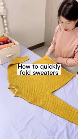 Way to fold sweaters😻#foldingclothes #helpful #fold #fyp 