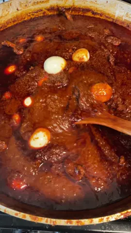 Pretending to help at the end #ethiopian_tik_tok #dorowot #Foodie #ethiopianfood #orthodoxeaster #easter 