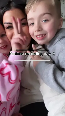 Poecaat linked 🎙️ #fyp #irish #fypシ゚viral #twinmom #foryourpage #ireland #podcast #momlife #parentsoftiktok #aloneparenting #singlemom #foryoupage #train #cork 