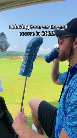 How the times have changed #golftiktok #beer #budlight #coorslight #golf 