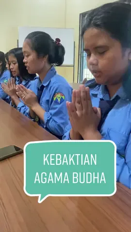Toleransi beragama di sekolahku, siswa dan guru yang beragama budha melakukan kebaktian saat siswa beragama islam melakukan pesantren kilat #toleransiberagama #budha #budhamsaranamgacchami🙏 #smkn1tengaran #xsata #citrasolutifjuara #ayosekolahxsata 