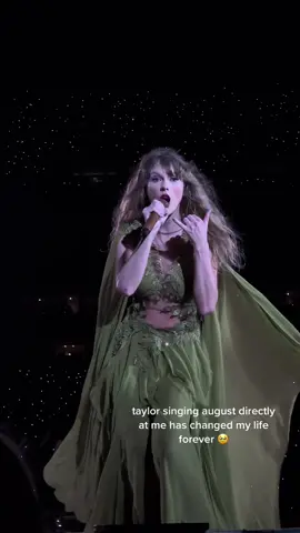 ill never be the same after today 😭 i love you taylor 🫶🏻 #swiftok #taylorswift #theerastour #erastourtampa #august #folklore @taylorswift @taylornation 