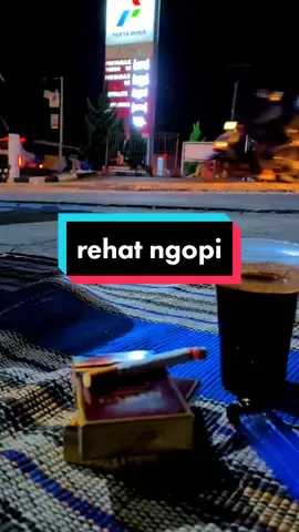 Kalian pada mudik kemana lur?!😄 #kopi #malam #ngopi #kapalapi #gudanggaram #story #wa #quotes #nongkrong #tenang #viraltiktok #janganlupangopi #fyp #fypシ゚viral #fypシ #kopihitam 