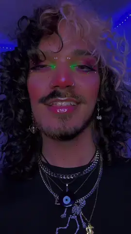whoever made this remix ily🫶🏽 #foryou #virgo #makeup #transition #capcut #prettytheycentral #lgbt #viral #🧿 #briangmontxnez #onedirection #hsm #troybolton #prettytheycentraltransition #xyzbca #betonit 