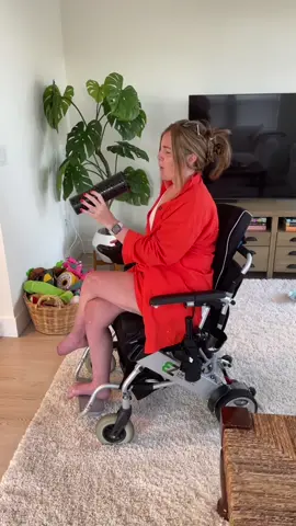 #stitch with @divinelymagnetic u betta work betch #als #endALS #lougehrigsdisease #disability #alsawareness #wheelchair #wheelchairlife 