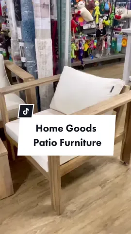 I also saw tons of artwork, bedding, lamps and furniture marked down! #homegoodsfinds #clearancefinds #patiofurniture #patioseason #outdoorfurniture #patiodecor #patioset #homedecor @homegoods 
