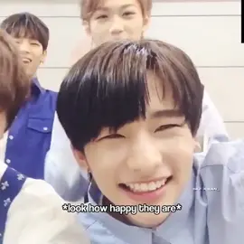 IM IN LOVE WITH THESE OLD VLIVES FR #straykids #skz #fyp #foryou #스트레이키즈 #스키즈 #straykidsworlddomination #4thgenleaders #lovestay #stay #viral #blowup #foryoupage #kpop #straykidsstay #bangchan #leeknow #changbin #hyunjin #han #felix #seungmin #jeongin #district9 #case143 #iamwho #iamyou 