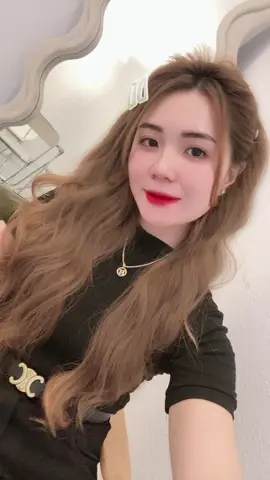 Em có chồng rồi 😝😝😝