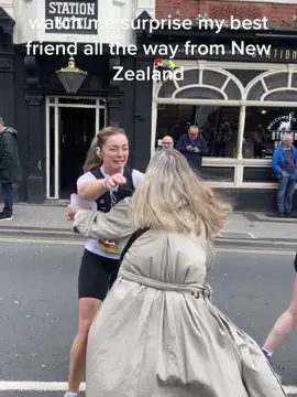 will be reliving this moment forever and ever and ever 🫶🏽 so proud @caitlindonald #manchestermarathon #mcrmarathon 