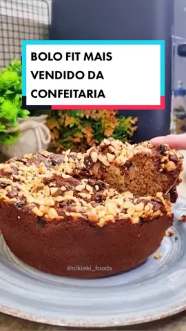 BOLO FIT MAIS VENDIDO DA CONFEITARIA 😍 RECEITA ADAPTADA PARA VOCÊS 😘 #receitas #receita #bolo #confeitaria #confeitariadesucesso #bolofit #bolosemacucar #bolosemgluten #tiktokreceitas #receitasimples  #receitafacil
