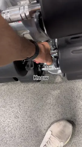 Know The Difference - Quads Vs Glutes #dumbbell #legs #lululemoncreator 