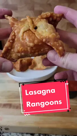 Forget the crab, try having your Rangoons, Italian Style. LASAGNA RANGOONS are amazing!!! #poormanscomfortfood #rangoon #rangoonwar #lasagna #foodhacks 