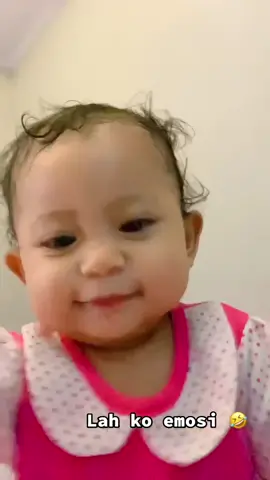 Lula awal belajar ngomong manggil papah mamah 😂🥰 #bayi #lebaran 