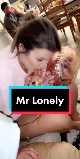 Mr Lonely #mrlonely #heliumgirl #funny #viral #fyp #comedy #mwrken 