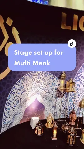 Stage set up by Eid Party using stunning lanterns for @muftimenkofficial @emanchanneltv @lightuponlight2 Banner design by @calligraphybyuzma1  #lanterns #banner #stagedesign #stage #muftimenk #emanchannel #laylatulqadr #nightofpower #taraweeh #eid #Ramadan 