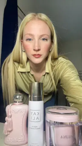This Kayali hair mist is 10/10 #perfumetiktok #fragrancetiktok #delina #kayali #OOTD #scentoftheday 