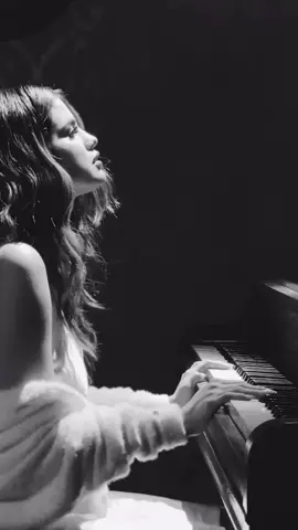 Lose you to love me 🥹 #selenagomez 