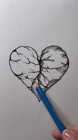Broken heart! 💔 #artistomg 