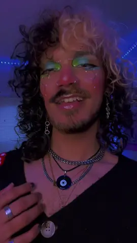 you know i had to do this one again💓#foryou #virgo #makeup #transition #capcut #🧿 #prettytheycentral #lgbt #trending #viral #prettytheycentraltransition #xyzbca #briangmontxnez #conceited #flomilli 