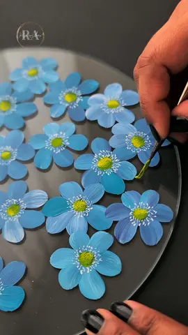Beautiful Brush Strokes 💙#foryoupage #fyp #blueflower #glasspainting #flowergirl #flowerpainting 