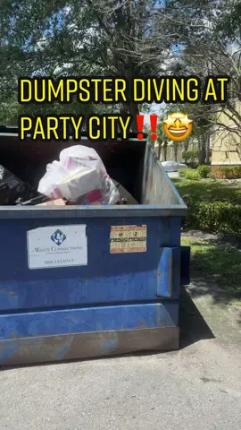 Dumpster diving at Party City! I cant believe we found a bicycle!😱‼️ #dumpsterdiver #dumpsterdiving #dumpsterdivers #fyp #dumpsterdivefinds #jackpot #dumpsterbabe #partycityhaul 