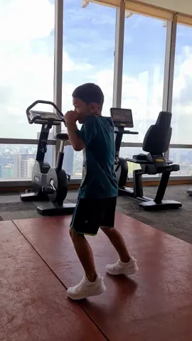 #fyp #viral #trending #sport #mma #muaythai #nawidyosufi #sportshow #training #boxingcombo #fight #kickboxing #tinju #olahraga 