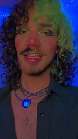 TO THE PEOPLE WHO LOVED BLUSSY.. LOOK UP KASPIAN OR KRIS😇 #foryou #virgo #makeup #transition #lgbt #capcut #prettytheycentral #viral #trending #xyzbca #🧿 #briangmontxnez #creator #explore #prettytheycentraltransition #intoyou #arianagrande #ari 