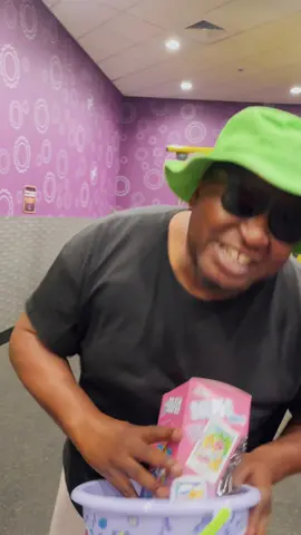 Happy Belated Easter 😂😂😂 @djmitchell_3  #comedyskits #fitnesscomedytiktok #funnyvideos #comedy 