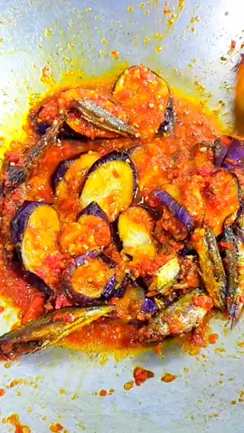 sambal terong ikan asin udah paling mantap dimakan pake sayur bening😋 #baladoterong #baladoikanasin #sambal #enak #masak #masakdirumahaja #idemenubukapuasa #ramadhan2023 