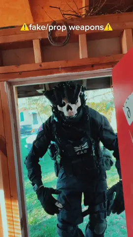 Should’ve open the door sooner 🤣. Check out the shadow @hyuoni4. ⚠️fake/prop weapons⚠️. #ghost #ghostcosplay #ghostcod #ghostcodmw2 #midernwarfare2022 #modernwarfare #modernwarfare2 #airsoft #cosplay #ghostmw2 #cod #callofduty #warzone #callofdutywarzone #fyp #foryou #foryourpage #following #⚠️fakesituation⚠️ #⚠️fakeweapons⚠️ #funny #joke #shadow 
