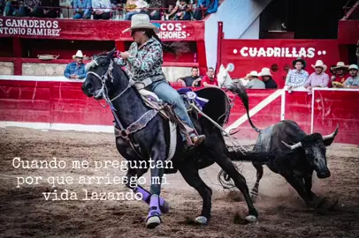 Cabezal con la manita 😮‍💨 #adrenalina #jaripeoacapalazayjinete #lazadoradetorosbravos #paratiiiiiiiiiiii #michoacana 