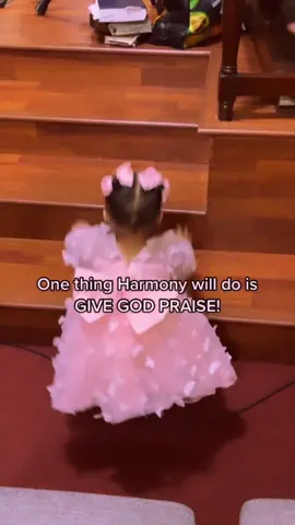 This baby is SAVED, ok?!! Tap in lil mama 🙌🏾💕 #blackchurchtok #cutebabies #churchkidsbelike #churchkids #praisebreak 🎥: @thebowdenfamily_