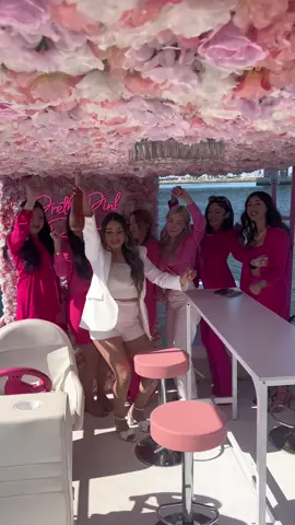 To this weekend!💗 #bachelorette #bachideas #boat #pinkboat #bridetobe #bridetok 