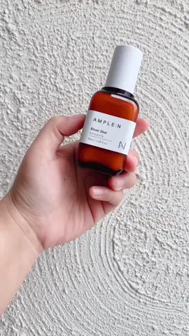 Yang punya masalah kulit kusam dan bintik di wajah, mari merapat 🥰 AMPLE:N Blemi Shot Ampoule membantu menyamarkan noda dan bintik di wajah, serta mencerahkan kulit yang kusam 🙀 #amplen #amplenblemishotampoule #blemiserum #skincarekorea #amplenindonesia #skincareroutine #yourdailyampoule #amplentry 