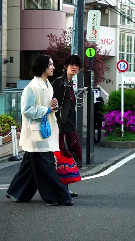 Harajuku Fashion Snap Really amazed when I spotted (IG) renya_0911 and teshima0331. Their outfit and style are legit cool and aesthetically interesting. 🔥🙏🔥 #orchardroadfashion #tokyofashion #StreetFashion #fyp #sgfashion 