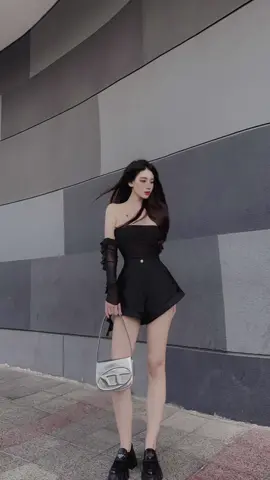 E thích hay là yêu còn chưa biếtt 🌝