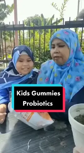 BeNourishKids Gummies Flora Kids Probiotics Immune Booster - Promotes gut health and boost immune system - 3 billion CFU active live cultures per serving (L.bulgaricus,Lacidophilus and S.thermophilus) - Improves the digestive and immune system - Helps relieve constipation - Reduces skin allergy and improves overall skin health - Increase the level of good bacteria and reducess inflammation - NO SUGAR COATING - NO ARTIFICIAL COLOUR - NO GELATIN #probiotics  #kidsprobiotic  #kidsvitamins  #inspirasiRaya 