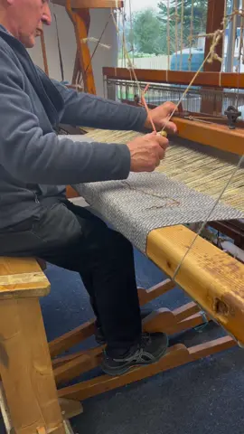 This is Eddie Doherty and he is one of the last traditional, hand weavers of Irish tweed. We were so lucky that he took the time to show us how to make a blanket the traditional way. He also told us that when he started weaving as a boy ‘everyone did it… it was the thing’ but now it’s a dying skill in Adara.  I only wish I could have bought his whole shop!  #irishtwead #weaving #traditional #adara #adaratwead 