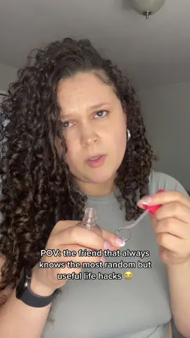 my mom fr 💀🤞🏼 IG: curlgirlari 🫶🏼 #curlgirlari #pov #humor #skitscomedy #skit #viral #LifeHack #curlyhair 