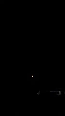 Begitu cantiknya malam ini bulan dan venus bertemu kembali🌘🌙#bulandanvenus #fyp #sulawesitenggara 