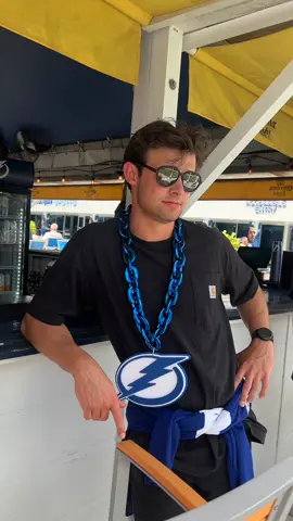 Picked up a couple strangers 👀 #tampabay #tampabaylightning #thehockeyguys 