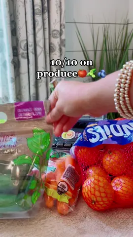 What do yall think?! I think he did pretty good🫶🏻🤍🍉🫐🍅🍷 #fy #fyp #hangingwithharper #foryou #MomsofTikTok #momtok #aldihaul  #groveryhaul #toddlersoftiktok #toddlertok #groceryshopping #sunday #groceryday #toddlerfood #toddlersnacks 