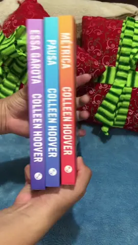 Umboxing dos livros com as novas capas da série Slammed da Coho ❤️ #umboxing #umboxingbooks #BookTok #books #livros #coho #coleenhoover #coleenhooverbooks 