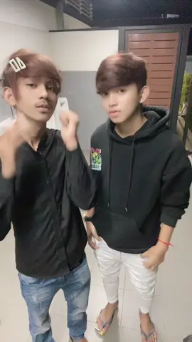 Anh kmeng ba tii 😭