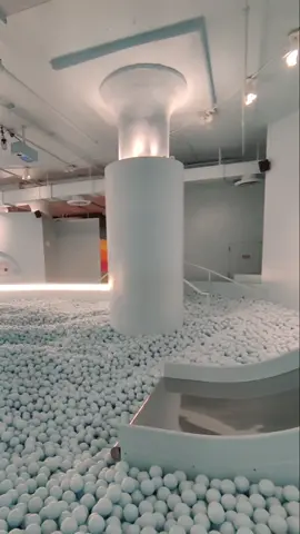 Replying to @floppersayshello I'm still stuck here... #backrooms #backroomsentities #backroomsarereal #realbackrooms #liminalspaces #liminal #fyp #colorfactory #colorfactorynyc 