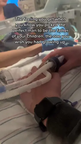 This moment was the highlight of our day, our little guy is doing well and he hits his 72 hour milemarker this morning. 🤍🙏🏼 I never thought I’d say these words, but God was with us throughout this whole journey.  #micropreemie #micropreemiemom #micropreemiestrong #nicu #preemie #pregnancy #earlytermbaby #husbandappreciation #earlylaborsigns #pretermlaborsigns #1in4 #oneinonehundred #rainbowbaby #24weekpreemie #nicuparents #pretermbaby #oneinfour #1in100 #incompetentcervix #IC #nicuparents #nicuparentsgottasticktogether 