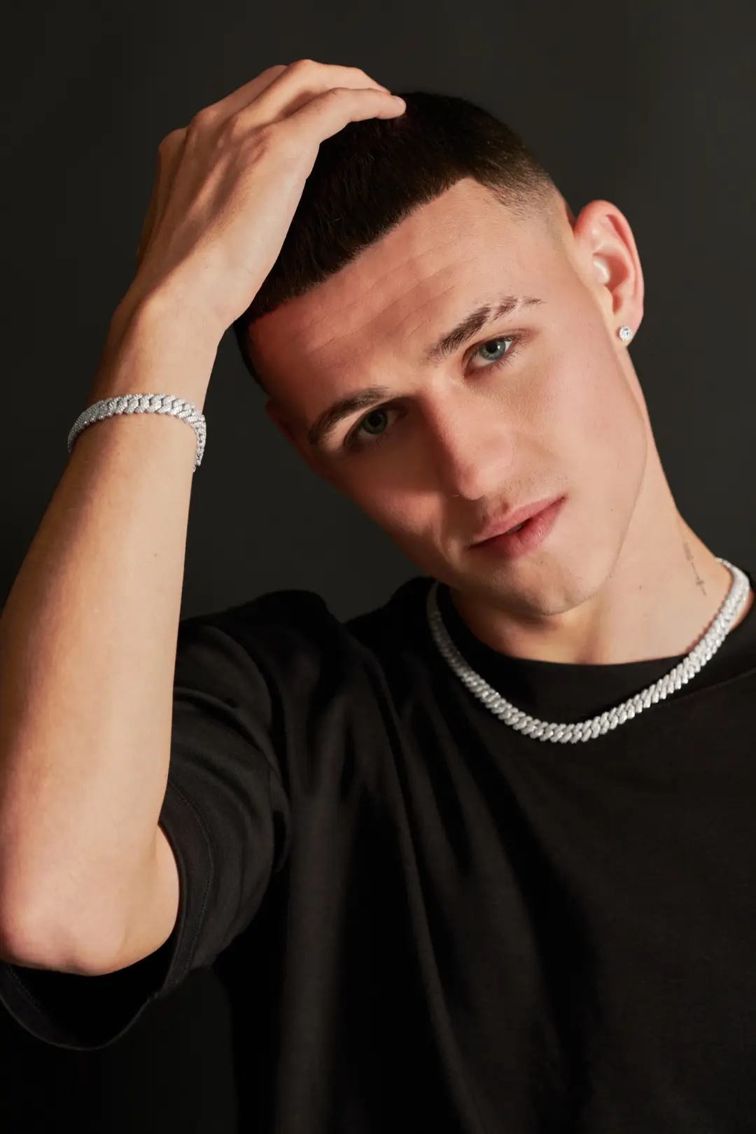 Welcoming @Phil Foden  to Cernucci as our first ever brand ambassador. Coldest in the game ⛓💧 #cernucci #jewellery #jewelry #foden #philfoden #chain 