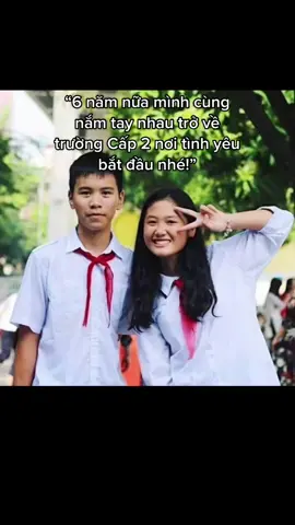 6 năm sau mặc lại đồng phục suýt không vừa🥹  #couple #couplegoals #tinhyeutuoihoctro #capdoi #tinhyeu #viral #fyp #trending #tinhyeudep 