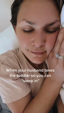 What the hell is goin on out there? #fyp #fy #millenialmoms #funny #momedy #zoo #toddlermom #toddler #comedy #momhumor #jokes #wild #momsoftiktok #mothertok #sleepingin #kids #parenttok #motherhood #momsover30 