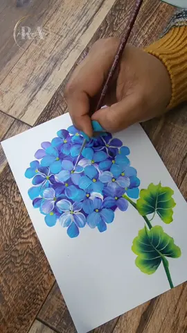 Beautiful Brush Strokes 🟣 #fyp #foryoupage #flowergirl #hydrangeas #brushchallenge #roundbrush 